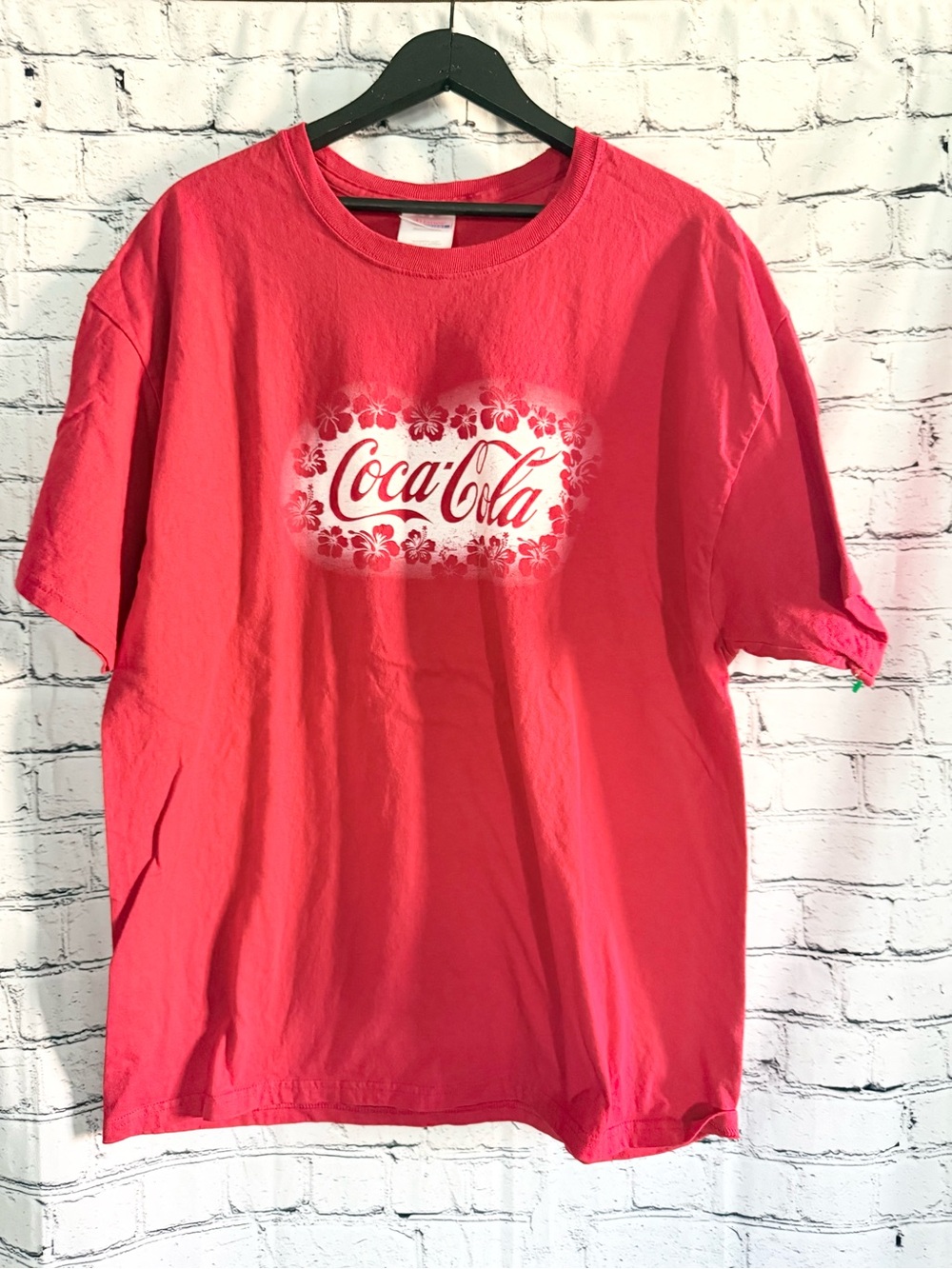 Coca Cola graphic tee. Size XL
